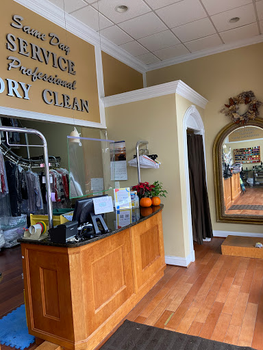 Dry Cleaner «Le Prestige Cleaners», reviews and photos, 10400 Old Georgetown Rd # 9, Bethesda, MD 20814, USA