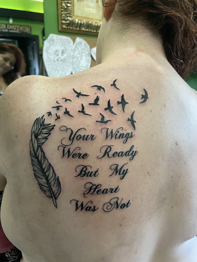 Tattoo Shop «Absolute Tattoo & Piercing», reviews and photos, 305 US-27, Minneola, FL 34715, USA