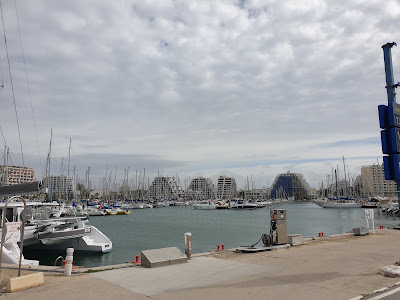La Station Du Port à La Grande-Motte