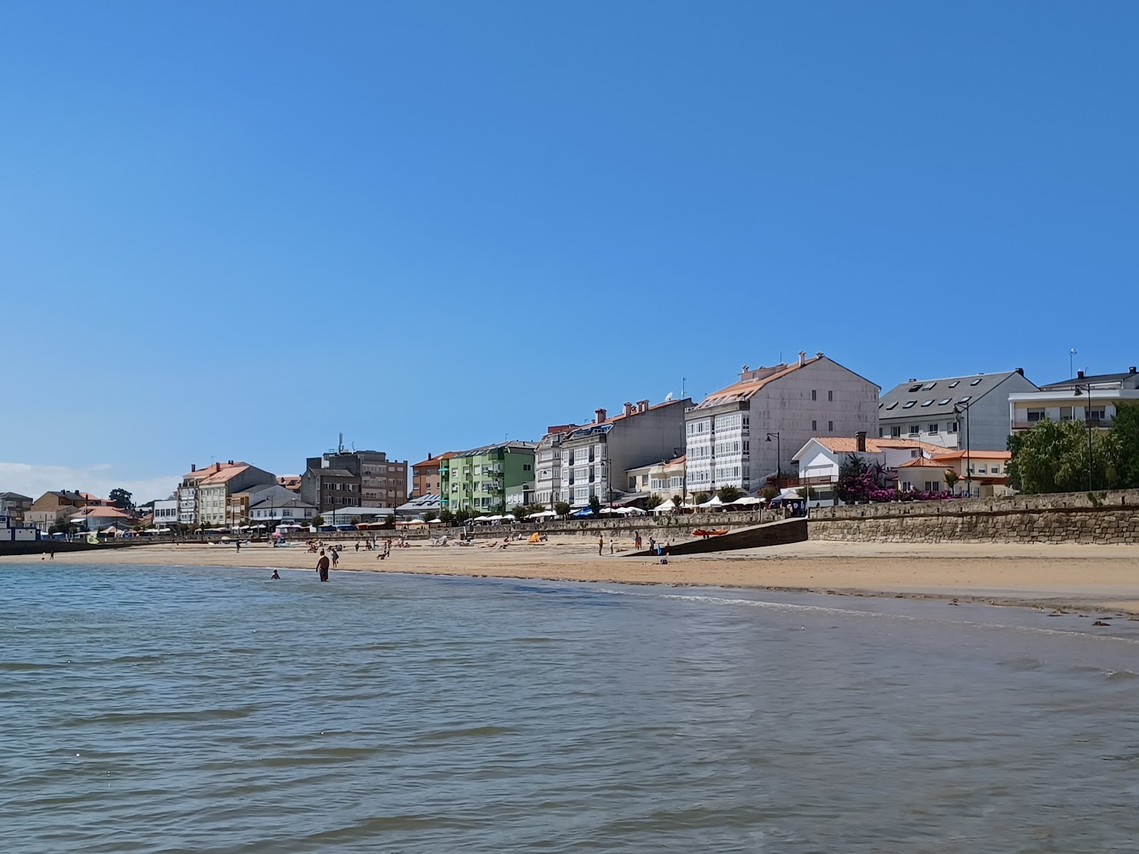 Praia Da Ciscada'in fotoğrafı - rahatlamayı sevenler arasında popüler bir yer