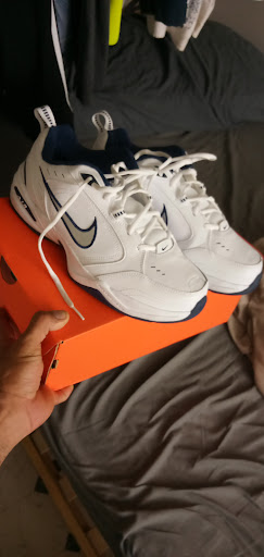 Shoe Store «Rack Room Shoes», reviews and photos, 3551 Jefferson Davis Hwy, Alexandria, VA 22305, USA