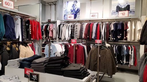 Clothing Store «GUESS Factory», reviews and photos, 11775 NE Executive Dr i040, Edinburgh, IN 46124, USA