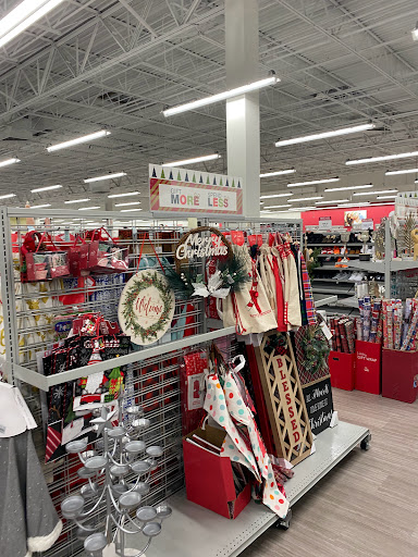 Clothing Store «Burlington Coat Factory», reviews and photos, 955 W Brandon Blvd, Brandon, FL 33511, USA