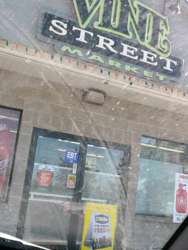 Grocery Store «Vine Street Market», reviews and photos, 197 W Vine St, Tooele, UT 84074, USA