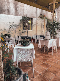 Photos du propriétaire du Restaurant La table de Laurine à Saint-Paul-en-Forêt - n°5