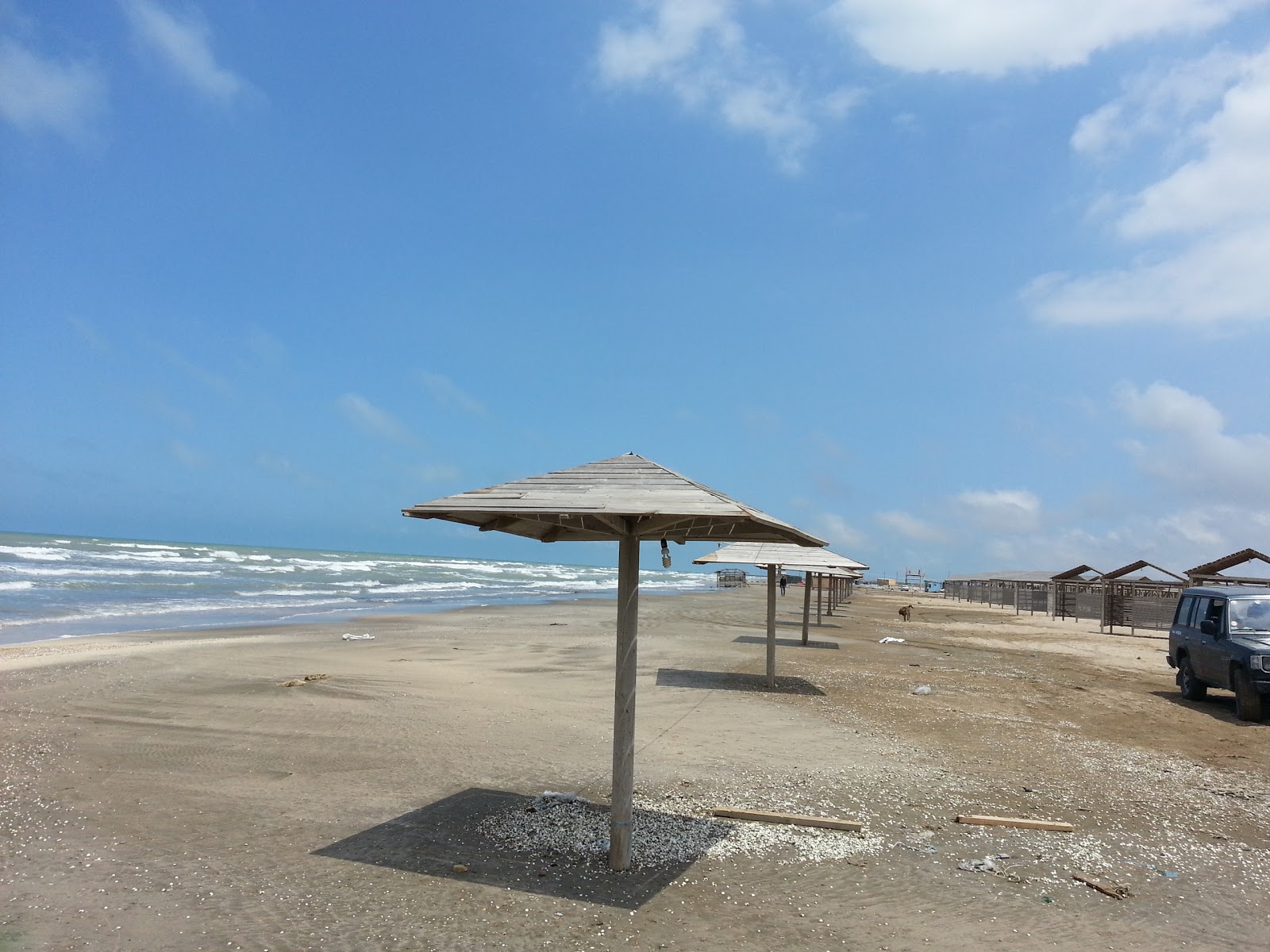Fotografie cu Pirsagi Beach - locul popular printre cunoscătorii de relaxare