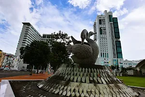 Tun Tuanku Bujang Square(Sibu Town Square) image