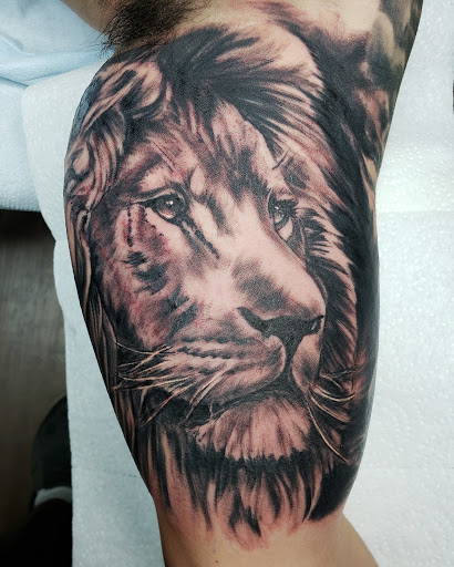 Tattoo Shop «GYPSY Soul», reviews and photos, 118 W Yosemite Ave, Manteca, CA 95337, USA