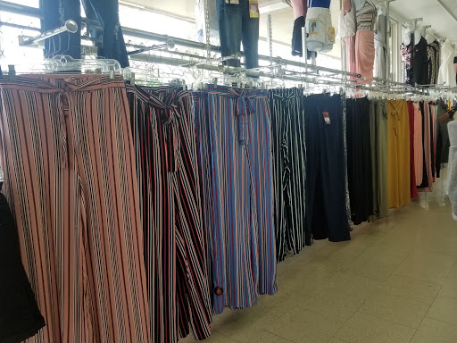 Clothing Store «Gen X Clothing», reviews and photos, 346 S 1st Ave, Hillsboro, OR 97123, USA