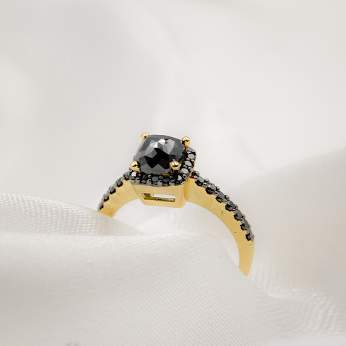 Opinii despre ΧΕΙΡΟΠΟΙΗΤΟ ΚΟΣΜΗΜΑ Γ. ΚΑΡΥΩΤΗΣ în Λάρισα - Κοσμηματοπωλείο