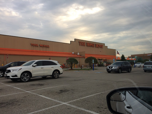 Home Improvement Store «The Home Depot», reviews and photos, 825 E Dundee Rd, Palatine, IL 60074, USA