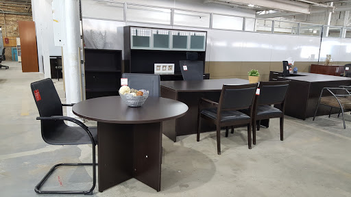 Office Furniture Store «National Office Liquidators LLC», reviews and photos, 4350 N Knox Ave, Chicago, IL 60641, USA