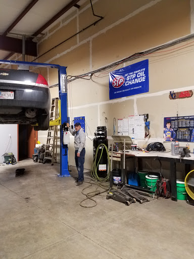 Auto Repair Shop «VG AUTO REPAIR LLC - FORMERLY VERNS AUTO REPAIR», reviews and photos, 5301 Commerce Cir a, Indianapolis, IN 46237, USA