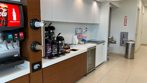 Used Car Dealer «Fields BMW of Daytona», reviews and photos, 1050 N Tomoka Farms Rd, Daytona Beach, FL 32124, USA