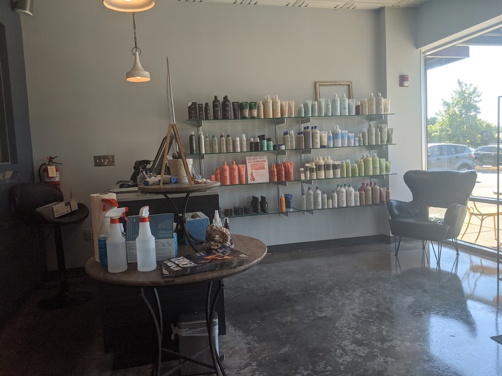 Rue 48 Salon - Golden Valley 55427