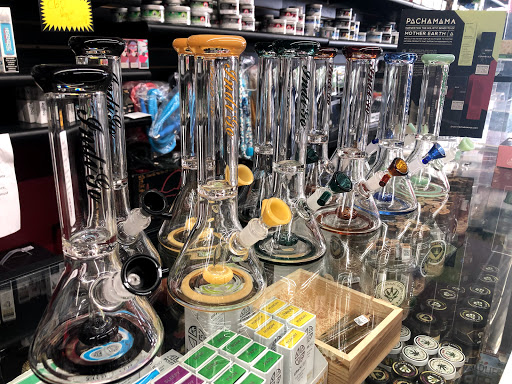 Tobacco Shop «Sky High Smoke Shop», reviews and photos, 19801 NW 27th Ave, Miami Gardens, FL 33056, USA