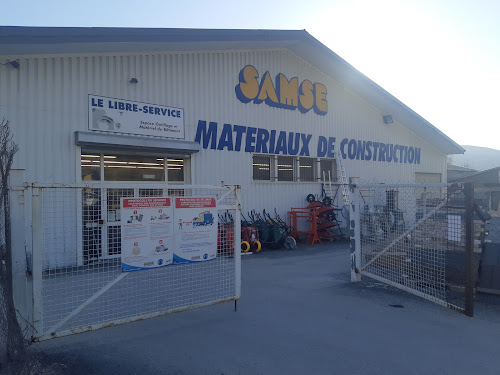 Magasin de materiaux de construction SAMSE Seyne-les-Alpes Seyne