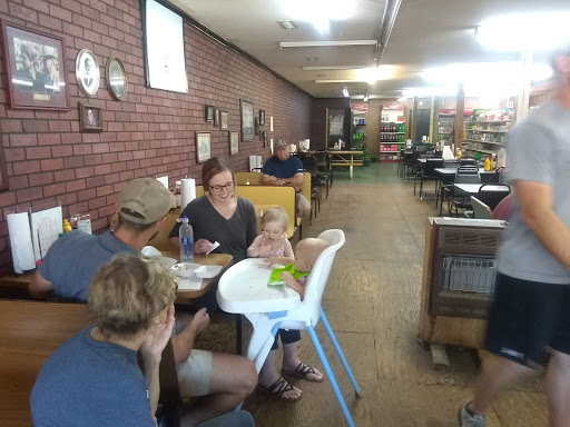 Grocery Store «Shorty Machen Grocery Store», reviews and photos, 169 Rail Rd St, Hollywood, AL 35752, USA