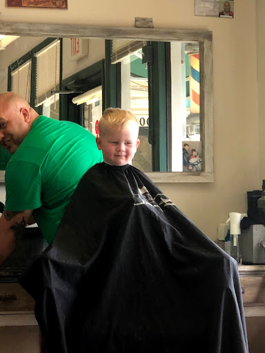 Barber Shop «Gahanna Barber Shop», reviews and photos, 102 Granville St, Columbus, OH 43230, USA