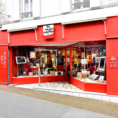 Café-Librairie Les Métamorphoses à Douarnenez