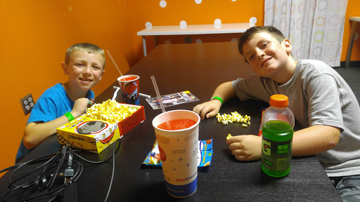 Movie Theater «Edge 12 Birmingham», reviews and photos, 7001 Crestwood Blvd #1100, Birmingham, AL 35210, USA