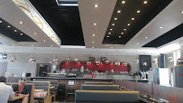 Atmosphère du Restaurant de sushis Sushi King à Saint-Jean-de-la-Ruelle - n°5