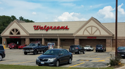 Walgreens Pharmacy, 61 US-12, Fox Lake, IL 60020, USA, 