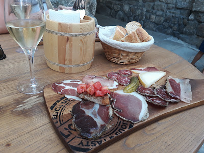 La Cave sartenaise/A Cantina à Sartène