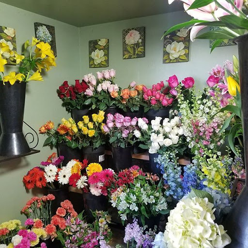 Florist «Mums the Word-A Florist», reviews and photos, 1175 N Berkeley Ave, Fullerton, CA 92832, USA
