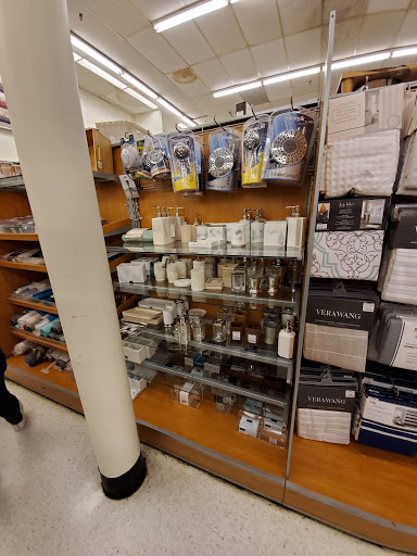 Department Store «T.J. Maxx», reviews and photos, 70 NJ-36, Eatontown, NJ 07724, USA