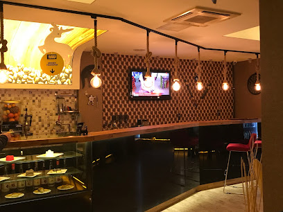 Dubai Cafe & Sushi