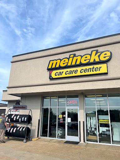 Auto Repair Shop «Meineke Car Care Center», reviews and photos, 290 Curry Hollow Rd, Pleasant Hills, PA 15236, USA