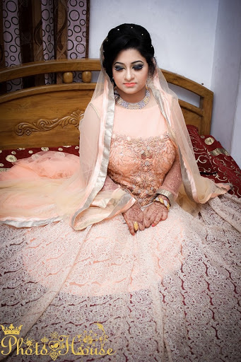 Beauty Salon «Indian Bridal And Beauty Salon», reviews and photos, 430 Plainsboro Rd, Plainsboro Township, NJ 08536, USA