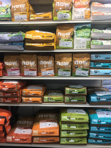 Pet Supply Store «Healthy Pet», reviews and photos, 16140 Boones Ferry Rd, Lake Oswego, OR 97035, USA
