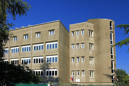 Liceo Scientifico Statale Galileo Ferraris Via Sorrisole, 6, 21100 Varese VA, Italia