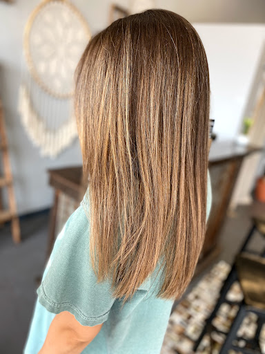 Hair Salon «The Urban Revival Boutique, Style Bar & Salon», reviews and photos, 2903 N Patterson St, Valdosta, GA 31602, USA