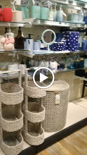 Home Goods Store «Home Goods», reviews and photos, 3 Main St, Edgewater, NJ 07020, USA