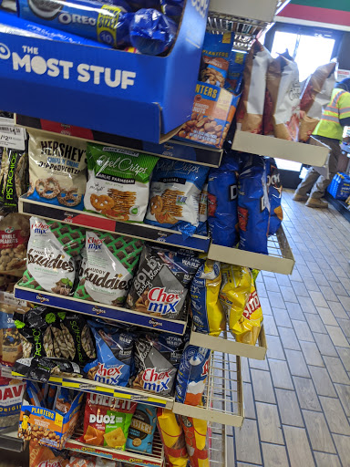 7-Eleven, 2725 NY-112, Medford, NY 11763, USA, 