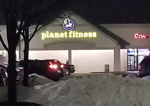 Gym «Planet Fitness», reviews and photos, 1007 E Grand River Ave, Brighton, MI 48116, USA