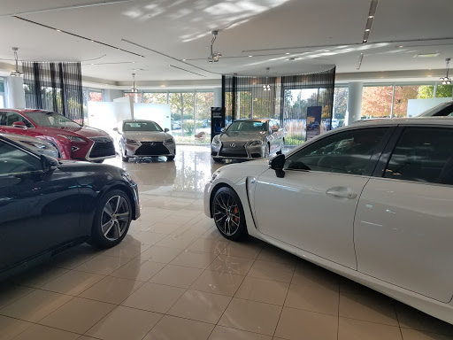 Lexus Dealer «Woodfield Lexus», reviews and photos, 350 E Golf Rd, Schaumburg, IL 60173, USA