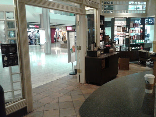 Shopping Mall «Stamford Town Center», reviews and photos, 100 Greyrock Pl, Stamford, CT 06901, USA