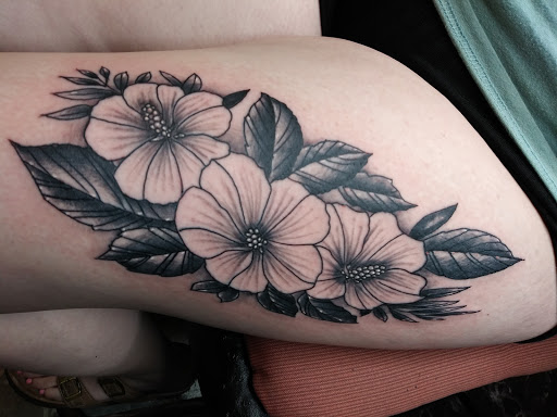 Explore hourglass tattoo ideas, creative tattoo ideas in Horn Lake, available at Sickside Tattoo Studio