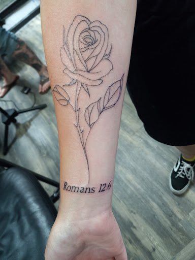 Explore knee cap tattoo ideas, creative tattoo ideas in Schenectady, available at Craftsman Tattoo