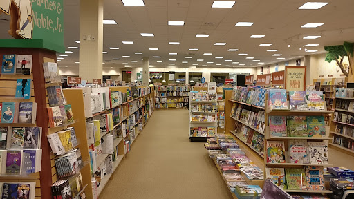 Book Store «Barnes & Noble», reviews and photos, 180 NJ-35, Eatontown, NJ 07724, USA