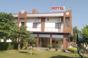 Fatehpur-Sikar Hotel image