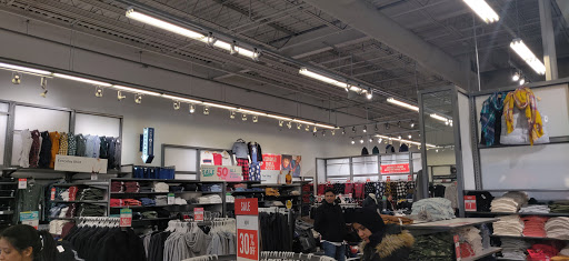 Clothing Store «Old Navy», reviews and photos, 697 Hillside Avenue, New Hyde Park, NY 11040, USA