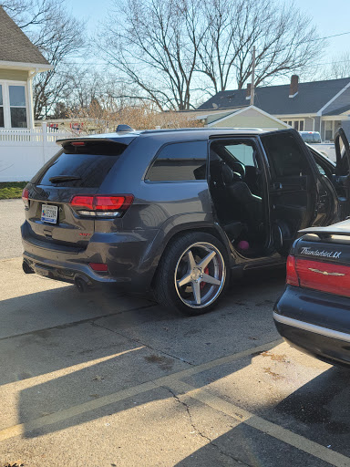 Kitty Licks Auto Spa en Evansville