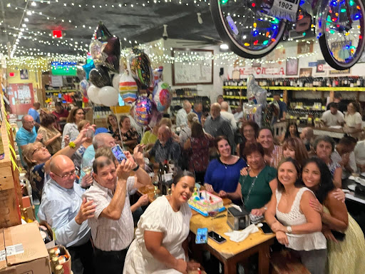 Wine Store «Happy Wine Calle Ocho», reviews and photos, 5792 SW 8th St, Miami, FL 33144, USA