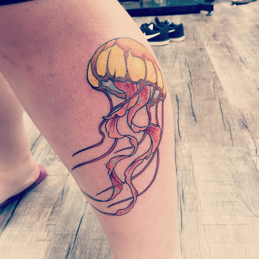 Explore tattoo ideas for hands and wrists, creative tattoo ideas in Honolulu, available at Tattoolicious Tattoo Waikiki