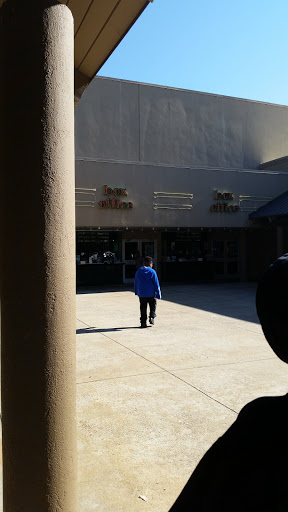 Movie Theater «Cinemark Movies 10», reviews and photos, 157 Banks Rd, Fayetteville, GA 30214, USA